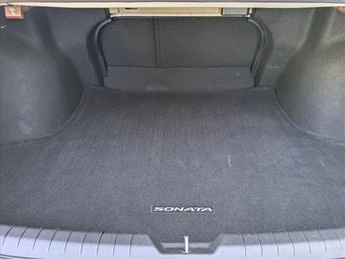 2022 Hyundai SONATA Hybrid Base