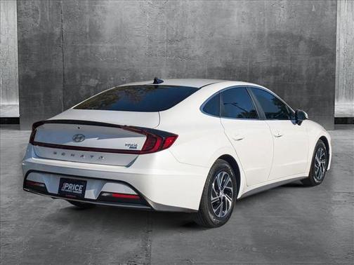 2022 Hyundai SONATA Hybrid Base