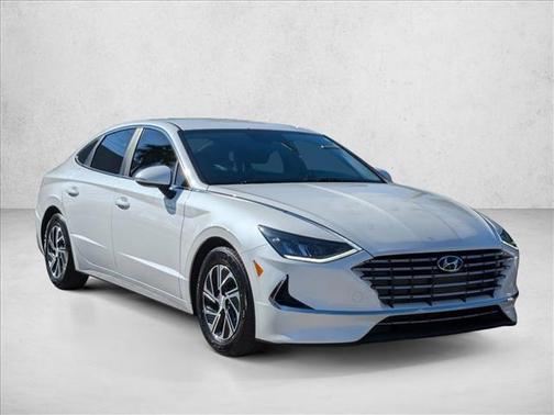 2022 Hyundai SONATA Hybrid Base