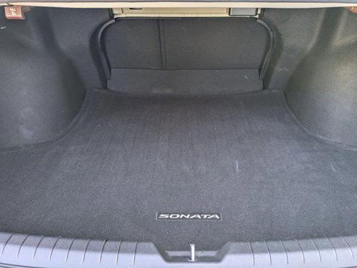 2022 Hyundai SONATA Hybrid Base