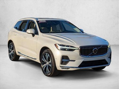 2023 Volvo XC60 B5 Ultimate Bright Theme