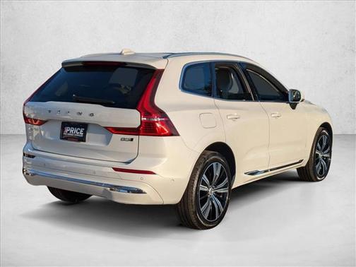 2023 Volvo XC60 B5 Ultimate Bright Theme