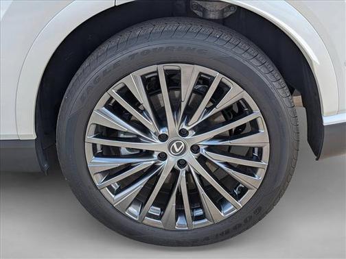 Eminent White Pearl 2023 Lexus RX 350 Luxury