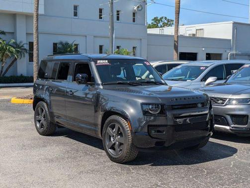 2024 Land Rover Defender 110 P400 X-Dynamic SE