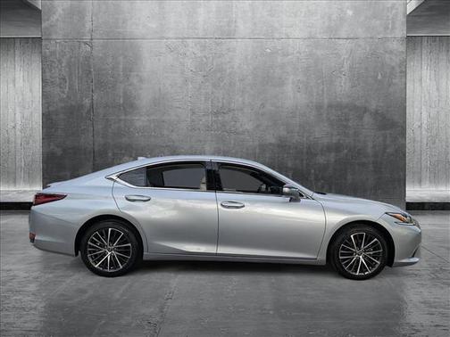 2023 Lexus ES 250 Base