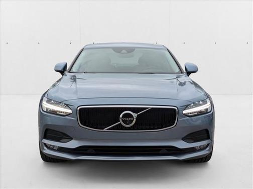 2017 Volvo S90 T5 Momentum