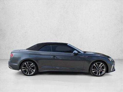Daytona Gray Pearl Effect/Black Roof 2023 Audi S5 Premium Plus TFSI quattro Tiptronic