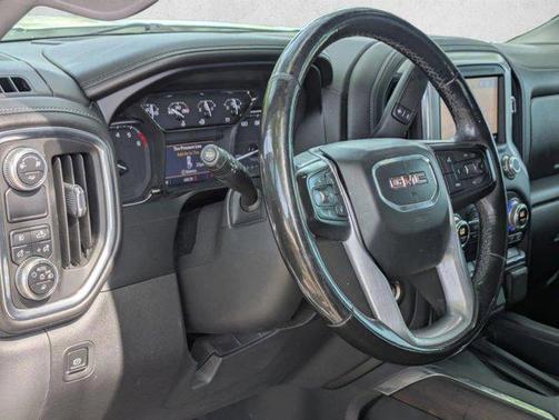 White Frost Tricoat 2019 GMC Sierra 1500 SLT