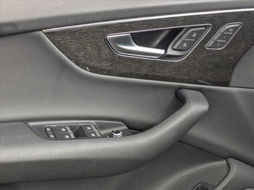 2021 Audi Q7 55 Premium
