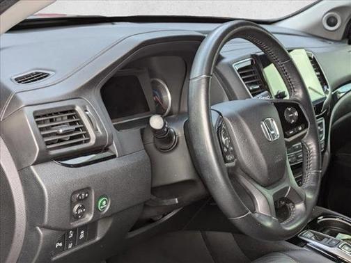 2022 Honda Pilot Touring 8-Passenger