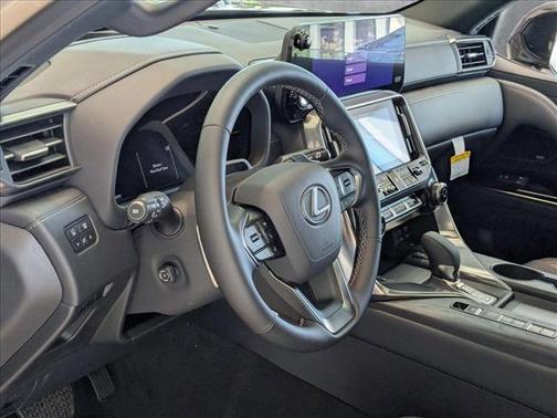 2025 Lexus LX 700h Overtrail
