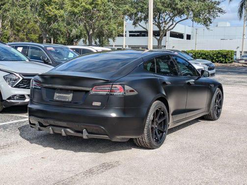 2023 Tesla Model S Plaid