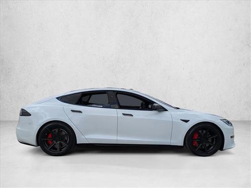 2023 Tesla Model S Plaid