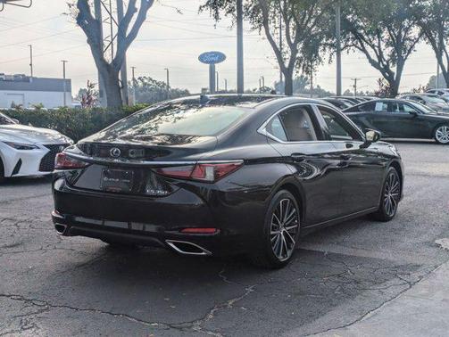 2025 Lexus ES 350 Base