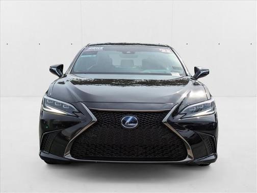 2022 Lexus ES 300h F SPORT