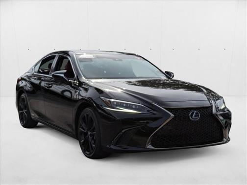 2022 Lexus ES 300h F SPORT
