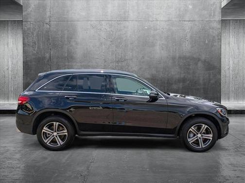 2017 Mercedes-Benz GLC 300 Base