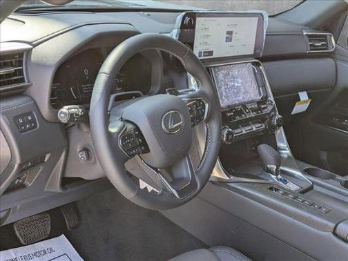 2025 Lexus LX 700h Overtrail