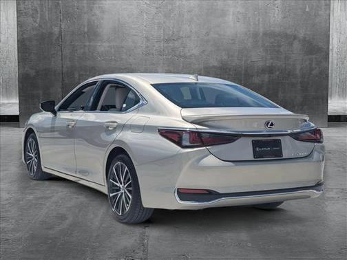 2025 Lexus ES 300h Base