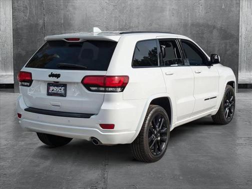 2021 Jeep Grand Cherokee Laredo
