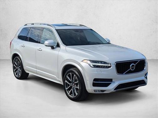 2019 Volvo XC90 T6 Momentum