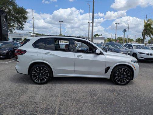 Mineral White Metallic 2026 BMW X5 xDrive40i