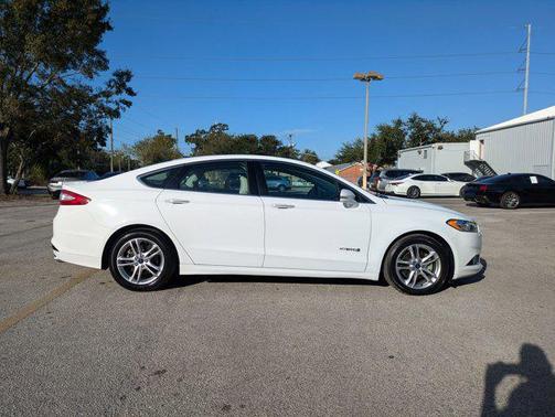 2016 Ford Fusion Hybrid Titanium