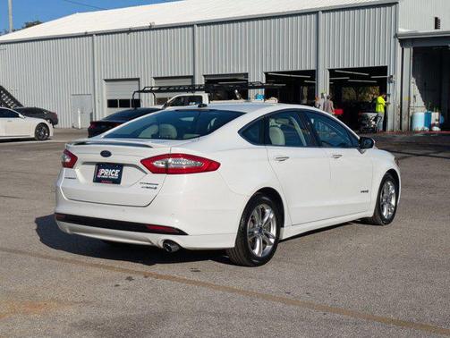2016 Ford Fusion Hybrid Titanium