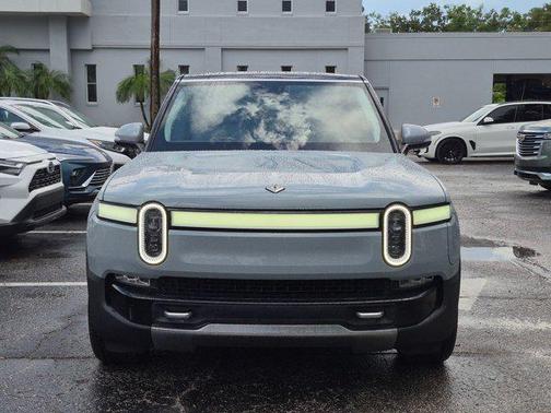 Limestone 2023 Rivian R1S Adventure
