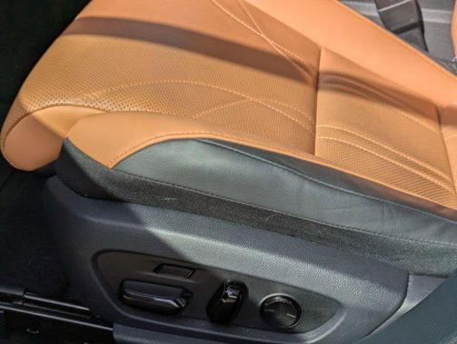 2024 Lexus ES 300h Ultra Luxury