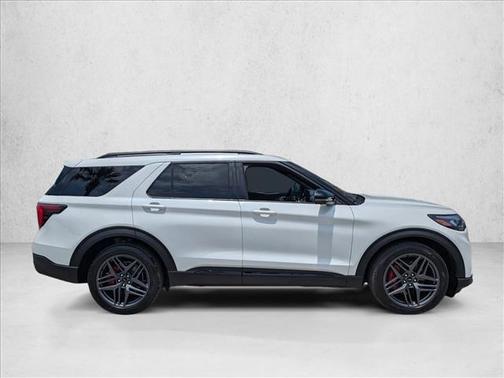 Star White Metallic Tri-Coat 2025 Ford Explorer ST