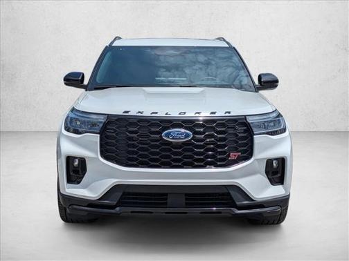 Star White Metallic Tri-Coat 2025 Ford Explorer ST