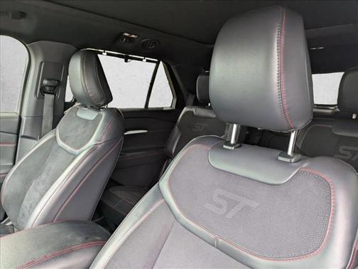 Star White Metallic Tri-Coat 2025 Ford Explorer ST