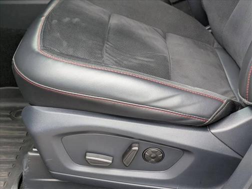 Star White Metallic Tri-Coat 2025 Ford Explorer ST