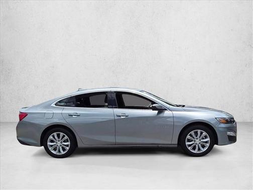 Sterling Gray Metallic 2024 Chevrolet Malibu FWD 1LT