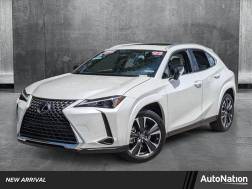 2025 Lexus UX 300h Premium