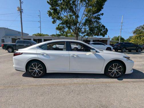 2024 Lexus ES 350 Base