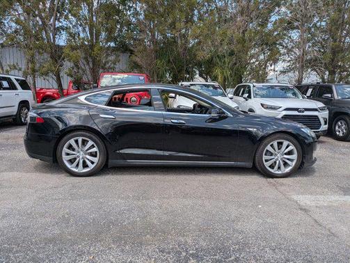 2014 Tesla Model S 85