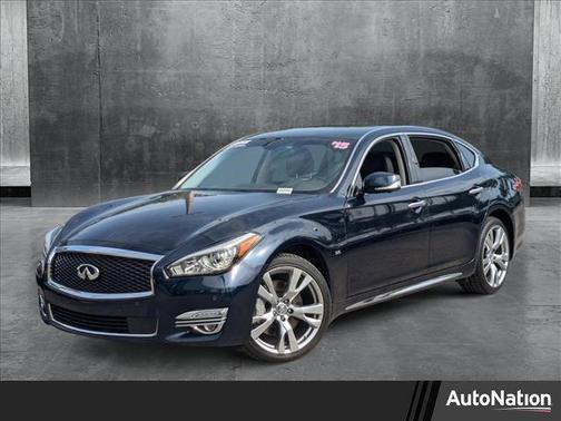 2015 INFINITI Q70L 5.6X