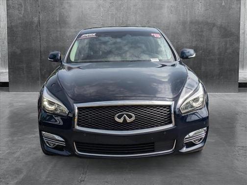 2015 INFINITI Q70L 5.6X