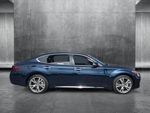 2015 INFINITI Q70L 5.6X