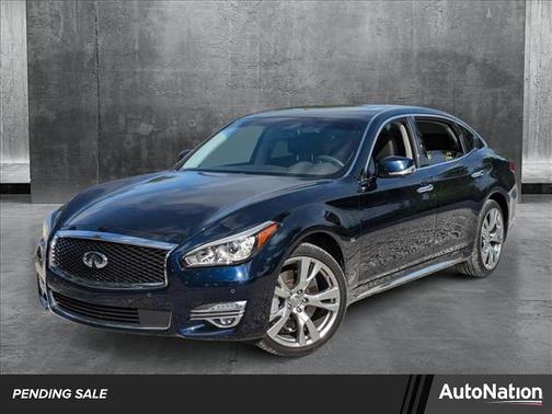 2015 INFINITI Q70L 5.6X