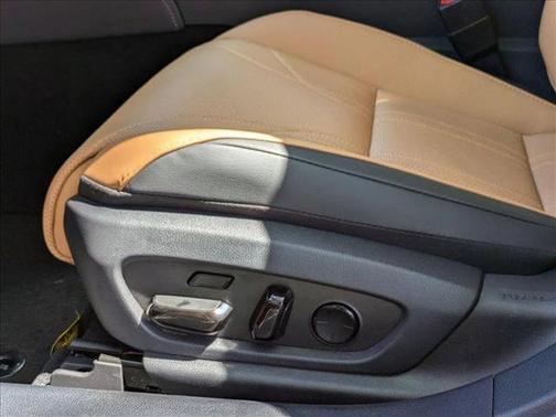 2025 Lexus ES 300h Ultra Luxury