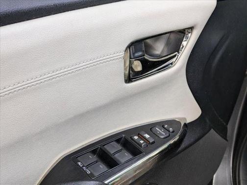 2014 Toyota Avalon XLE