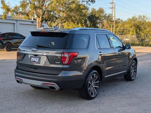 2017 Ford Explorer Platinum