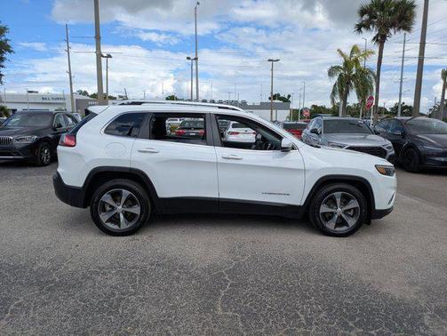 Bright White Clearcoat 2019 Jeep Cherokee Limited
