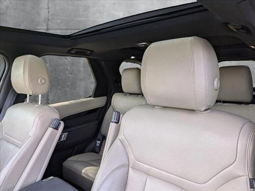 2019 Land Rover Discovery SE