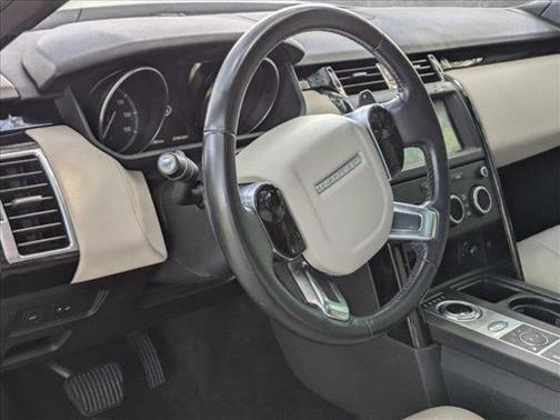 2019 Land Rover Discovery SE