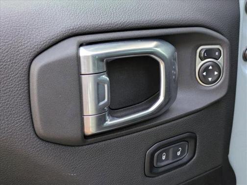 Earl Clearcoat 2024 Jeep Wrangler Rubicon