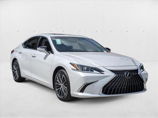 2025 Lexus ES 300h Base